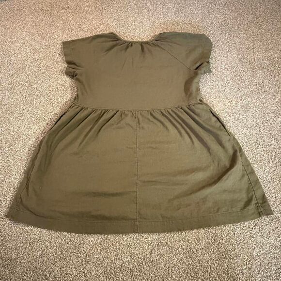 Universal-thread Women's Green and Khaki Casual-dresses - Picture 2 of 7